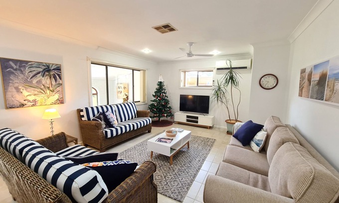 Woolgoolga House | "Birdsong"