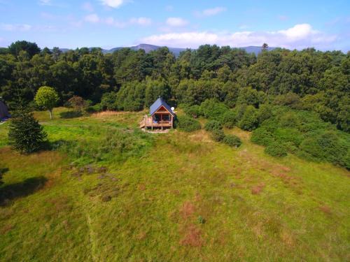 Golspie Ski Chalet | Birdwatcher's Cabin