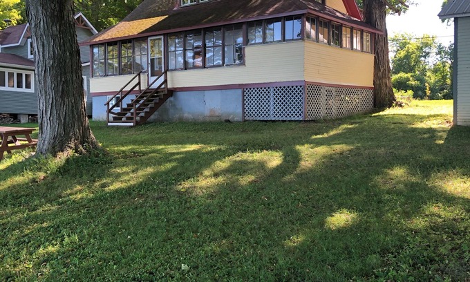 Dundee Cottage | Birdwatcher's Paradise