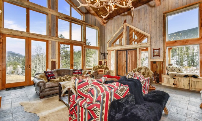 Lake George Cabin | ⛷⛰☀ Bison Peak Lodge ☀⛰⛷nPremier Rocky Mountain Wilderness Lodge on 37 Acres