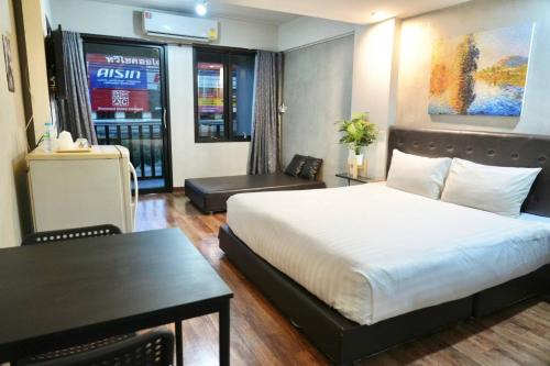 Racha Thewa Apartment | Bkk39 Airport hotel