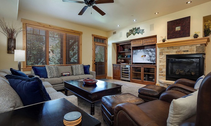 Steamboat Springs Condo | BL6105 | Spacious Mtn Condo | Private Hot Tub | Air Chilling | 4 Pools