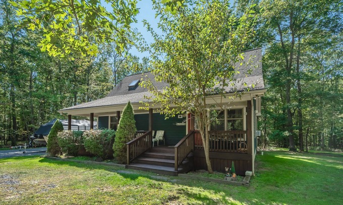 Swanton House | Black Bear Retreat | Covered Porch + Hot Tub