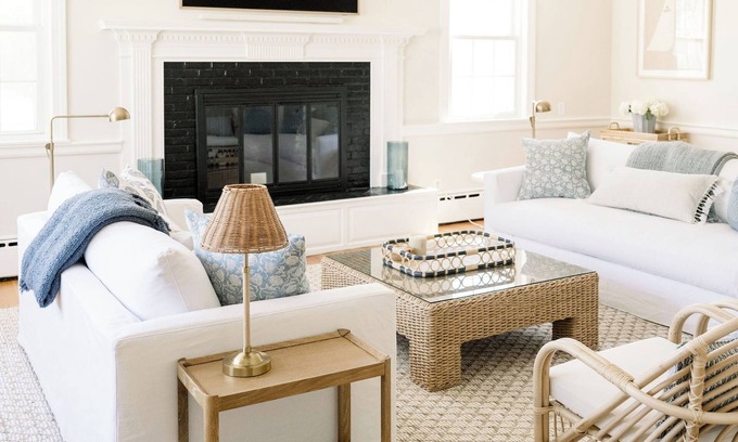 Cohasset House | Black Rock Beach Cohasset 5-Bedroom Home