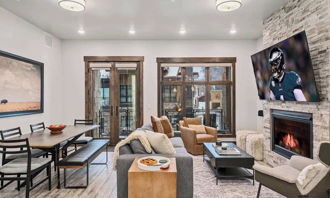 Park City Condo | Blackstone 2BR Walk to Lifts, Hot Tub/Pool/Gym