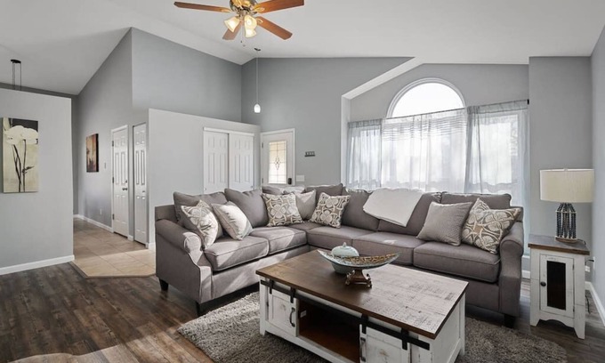 St. Peters House | Blair's House in St. Peters 4 Bed 2 Bath Sleeps 10