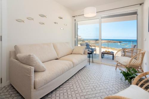 Colonia Sant Jordi Apartment | BLAU Apartamento en Cala Galiota con vistas al mar