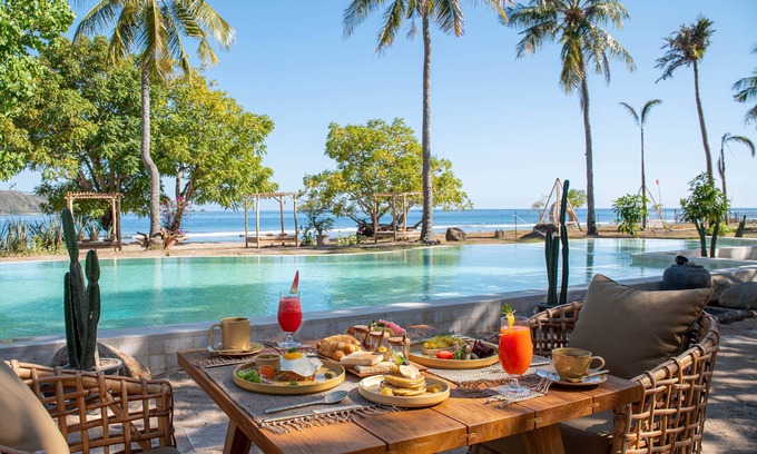 P. Gili Asahan Hotel | Bleu MATHIS Gili Asahan