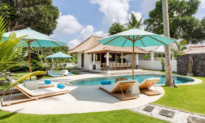 Kekeran Villa | Blissful Hideaway: Secluded Resort Paradise