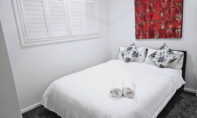 Marsden Park House | Blissful Modern 5 BR Lux Style Family House