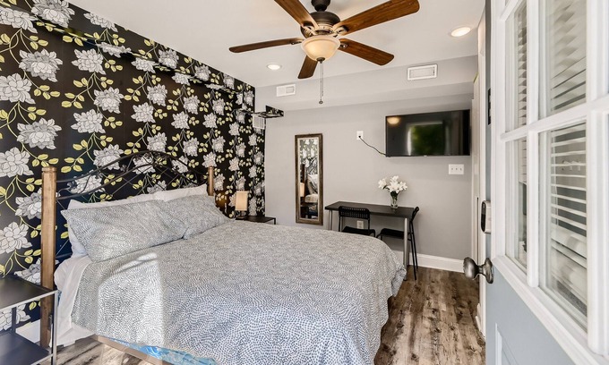 Ellicott City Apartment | BLISSSFUL STUDIO W/ PRIVATE ENTRANCE & PARKING