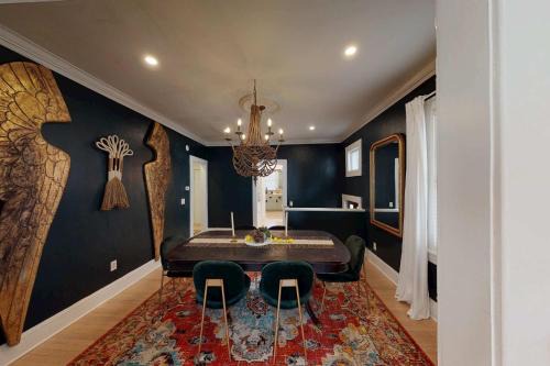 Midtown Apartment | Blithely Baroque