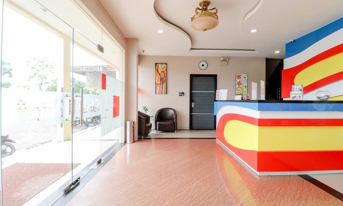Tanjung Uncang Hotel | Blitz Hotel Batam Near Sultan Mahmud Ri'ayat Shah Mosque