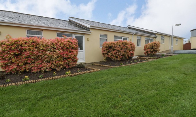 Abergavenny Cottage | BLORENGE, with a garden in Mardy