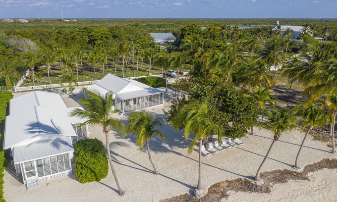 Blossom Village Villa | Blossom Village Cottage – Charming Beachfront Cottage by Cayman Villas.