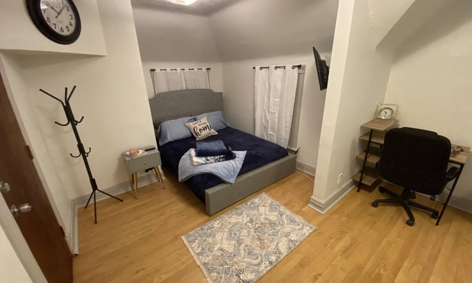 Downtown Omaha Apartment | Blue#2: Cozy, private Midtown studio