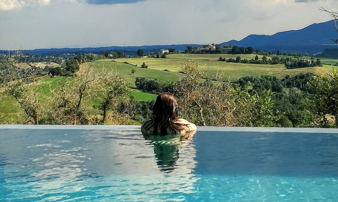 Magliano Sabina House | Blue apartment in villa between Magliano Sabina Rome, the thermal baths of the Popes and Umbria