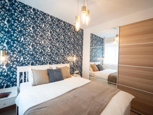 Gellert Hill Apartment | Blue Bird Citadel Apartment