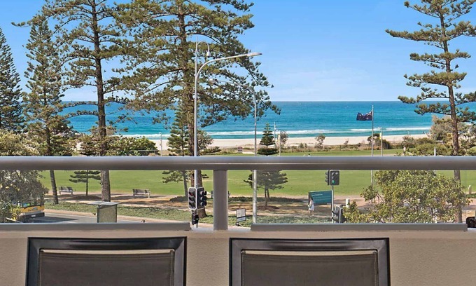 Coolangatta Apartment | Blue C 305 - Beachfront Coolangatta - Min. 3 Night Stays!