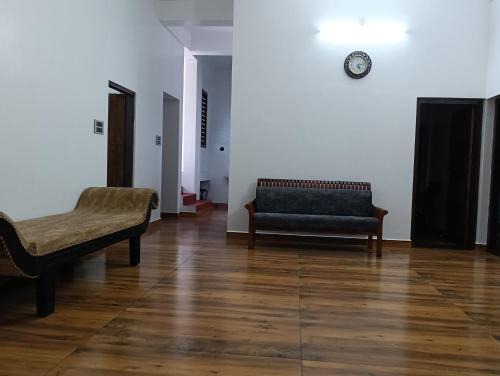 Pykara Bed & Breakfast | Blue Calm Leisure