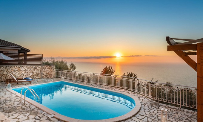 Tsoukaladhes Villa | Blue Chill Villa, where summer dreams come true! Magnificent view and location!