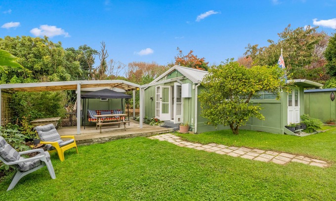 Waikanae House | Blue Diamond Bach - Waikanae Beach