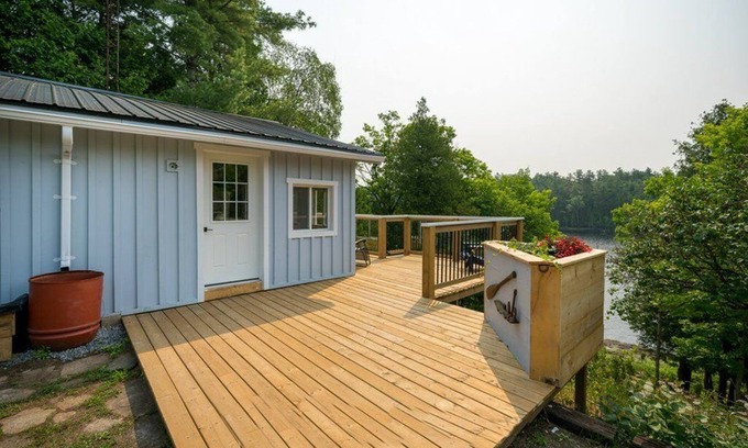 Arden Cottage | Blue Heaven - Fully Updated 3 Bedroom with Bunkie Tranquil Paradise on Bull Lake