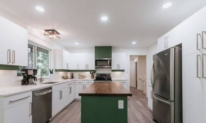Halfmoon Bay House | Blue Heron House - Two Bedroom House, Sleeps 4