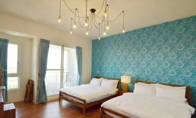 Gongtouli Bed & Breakfast | Blue Heron