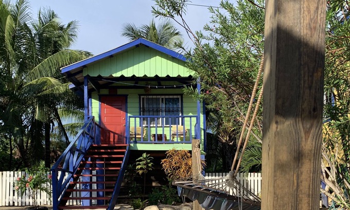 Hopkins Cabin | Blue Hole Cabana - All Seasons Guesthouse