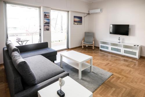 Dafni-Ymittos Apartment | Blue House