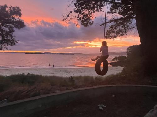 Dodges Ferry House | Blue Lagoon Beach House - Absolute Beachfront!