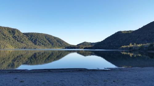 Lake Okareka Resort | Blue Lake TOP 10 Holiday Park
