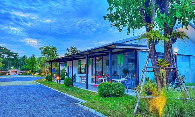 Sichon Hotel | Blue Moon Boutique Resort