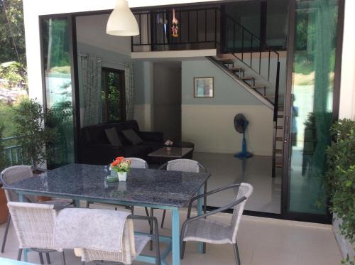 Rayong House | Blue Moon House