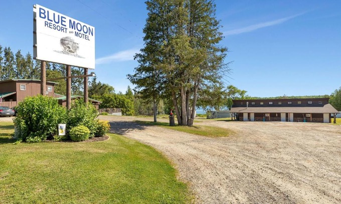 Hill City Hotel | Blue Moon Resort & Motel