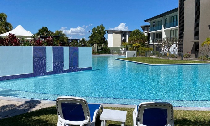 Nelly Bay Apartment | Blue on Blue Studio Room 1272