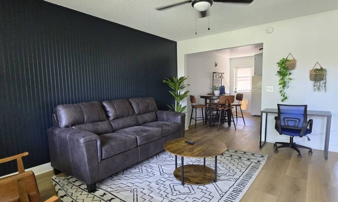 Glendale Apartment | Blue&Pink#3|Pool|CentralPHX