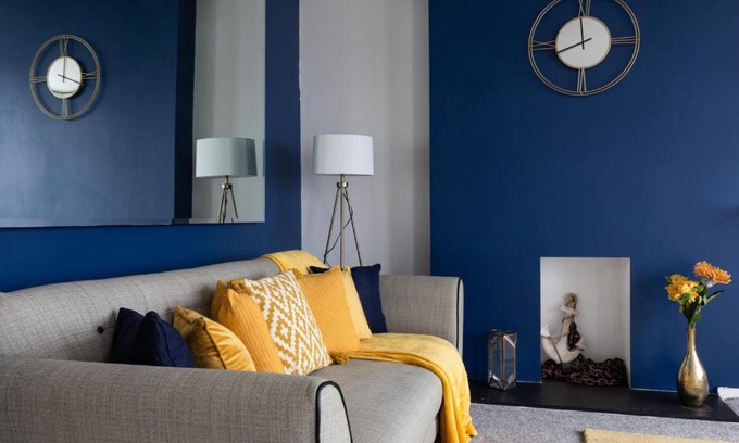 Westcliff-on-Sea Apartment | Blue Sea View Apartment