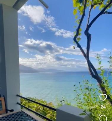 Qeparo House | Blue View