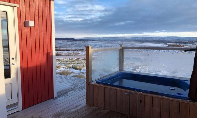 Reykholt Cabin | Blue View Cabin 1B with Hot Tub