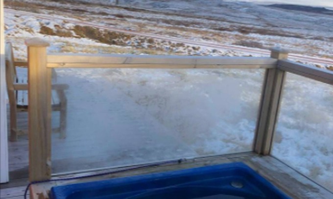 Reykholt Cabin | Blue View cabin 4B with Hot Tub