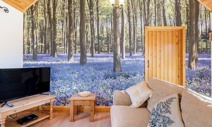 Horncastle Cottage | Bluebell Cottage - UK36669