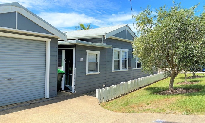 Nambucca Heads House | Bluebell - Walking distance to the beach, plenty of space for the family