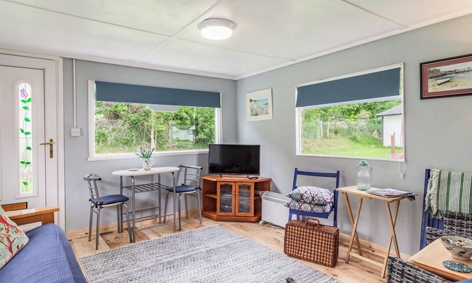Mundesley Cottage | Bluebird Chalet - UK38524