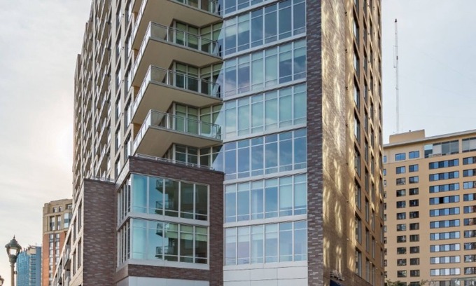 Woodmont Triangle Apartment | Bluebird Suites near Chevy Chase