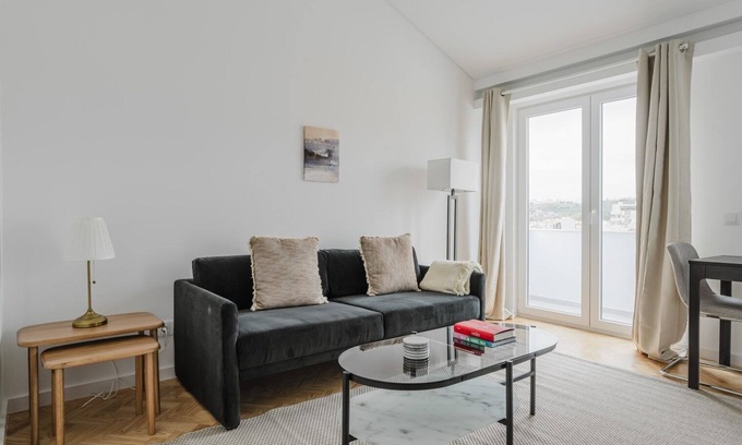 Benfica Apartment | Blueground | Benfica, furnished, washer, a/c