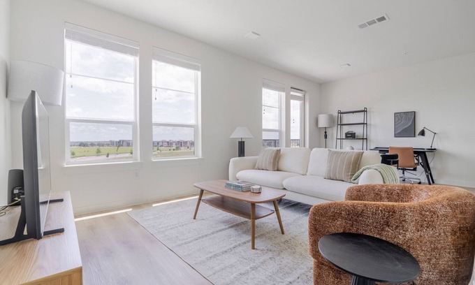 Round Rock Apartment | Blueground | Round Rock, pool, nr Chisholm Trail