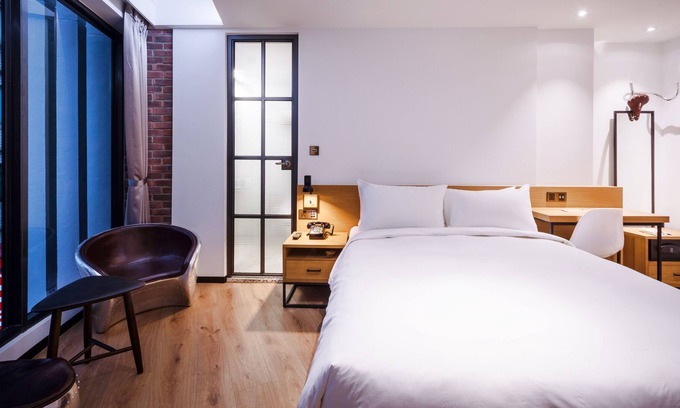 Central District Hotel | BlueSky Hotel