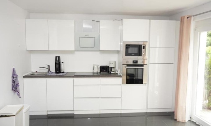 Ronneburg Apartment | Blumenberg Ferienwohnung